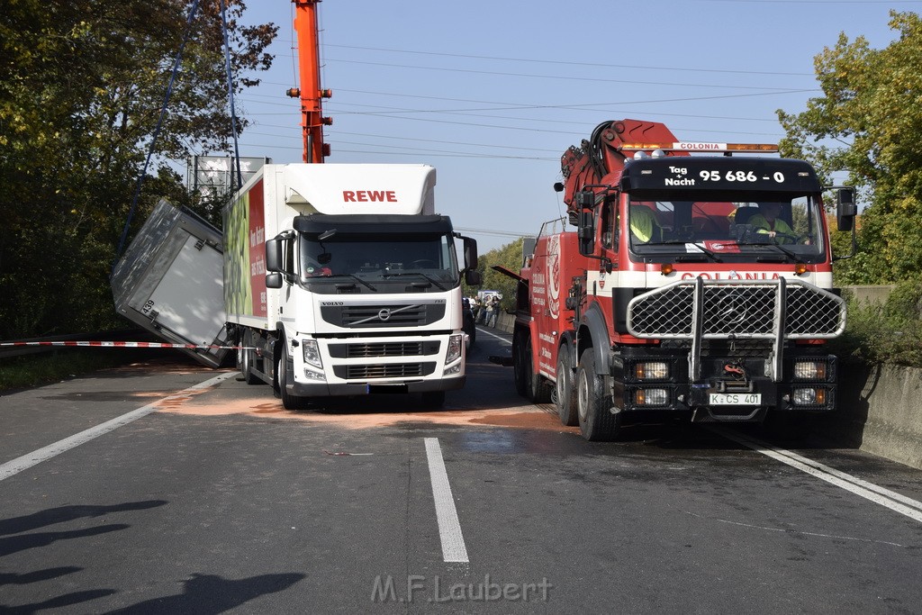 Schwerer VU PKlemm A 57 Rich Innenstadt Hoehe Koeln Chorweiler P237.JPG - Miklos Laubert